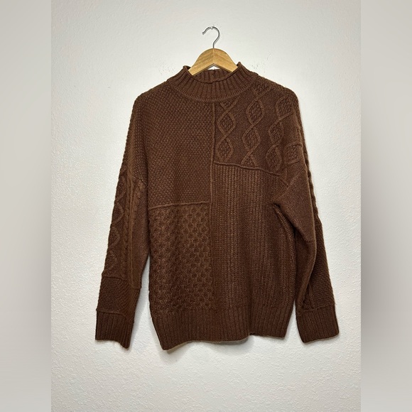 NWT American Eagle Brown Knitted Pullover Mock Neck Sweater Size Medium - Picture 2 of 6